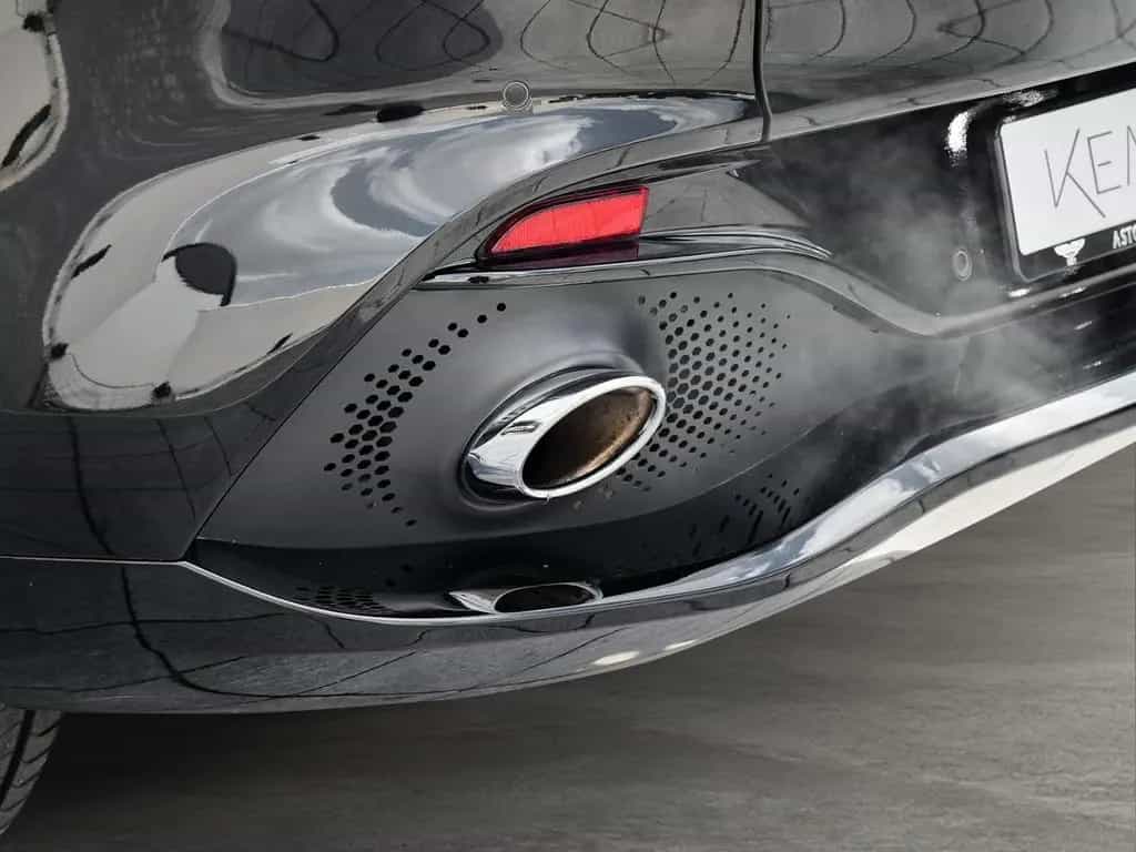 Aston Martin DBX 550 UPE 227.330,-€ Jet Black / Onyx Black 05/2025-photo-15