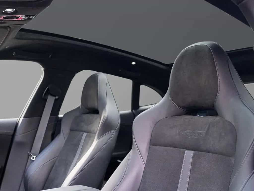 Aston Martin DBX 550 UPE 227.330,-€ Jet Black / Onyx Black 05/2025-photo-21
