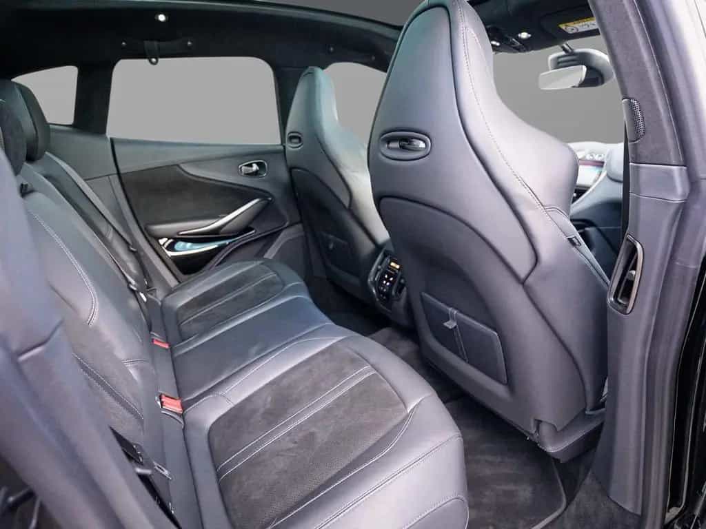 Aston Martin DBX 550 UPE 227.330,-€ Jet Black / Onyx Black 05/2025-photo-35