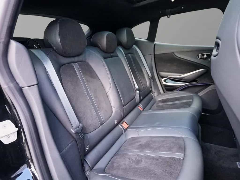 Aston Martin DBX 550 UPE 227.330,-€ Jet Black / Onyx Black 05/2025-photo-36