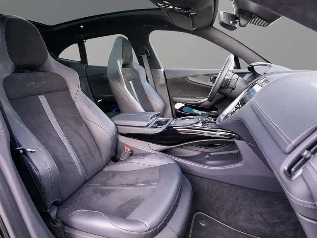 Aston Martin DBX 550 UPE 227.330,-€ Jet Black / Onyx Black 05/2025-photo-39