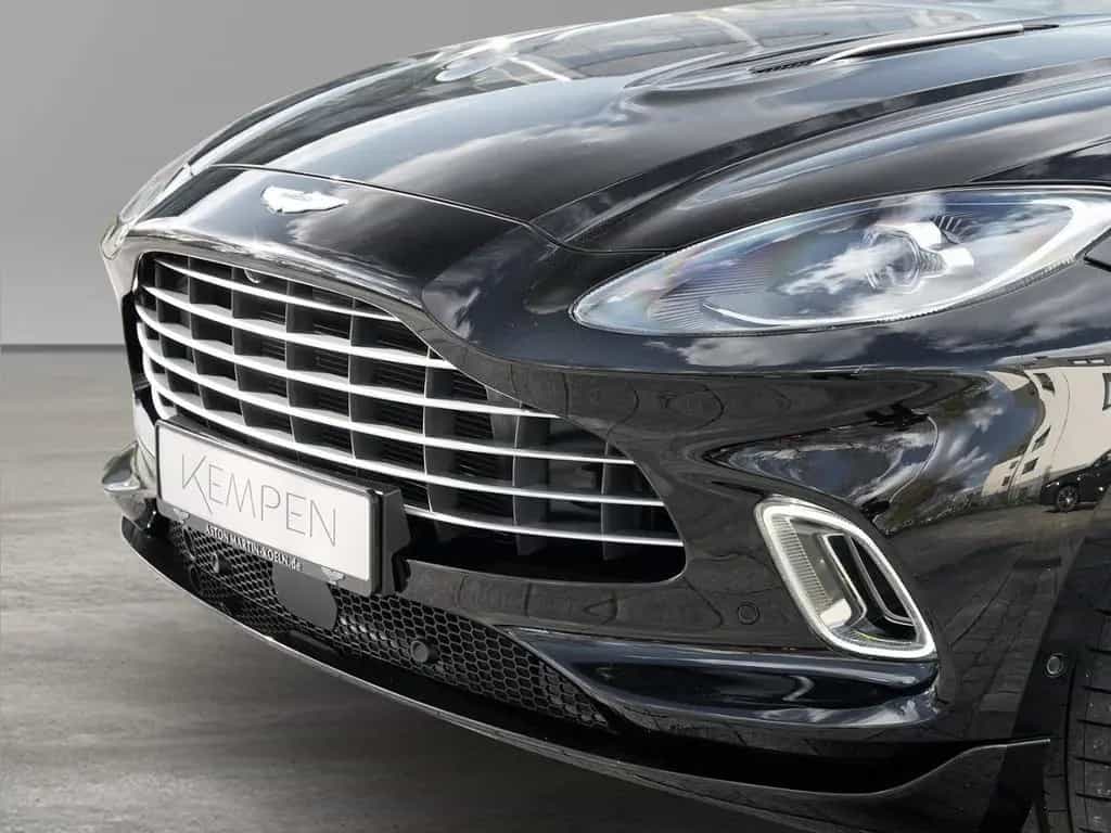 Aston Martin DBX 550 UPE 227.330,-€ Jet Black / Onyx Black 05/2025-photo-9