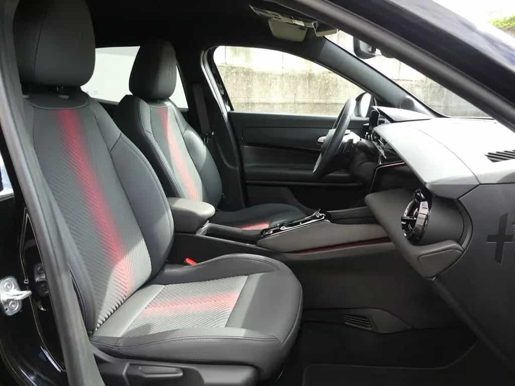 Alfa Romeo Junior IBRIDA SPECIALE 1.2 VGT 136PS DCT6 TECHNO 08/2025-photo-11