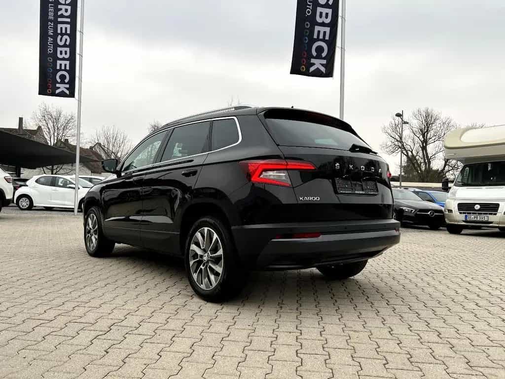 Skoda Karoq 1.5 TSI ACT Clever LED Navi Sitzh. ACC DAB 03/2022-photo-1