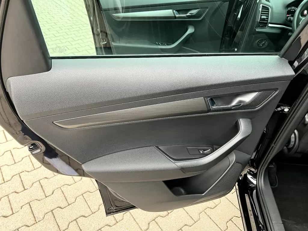 Skoda Karoq 1.5 TSI ACT Clever LED Navi Sitzh. ACC DAB 03/2022-photo-11