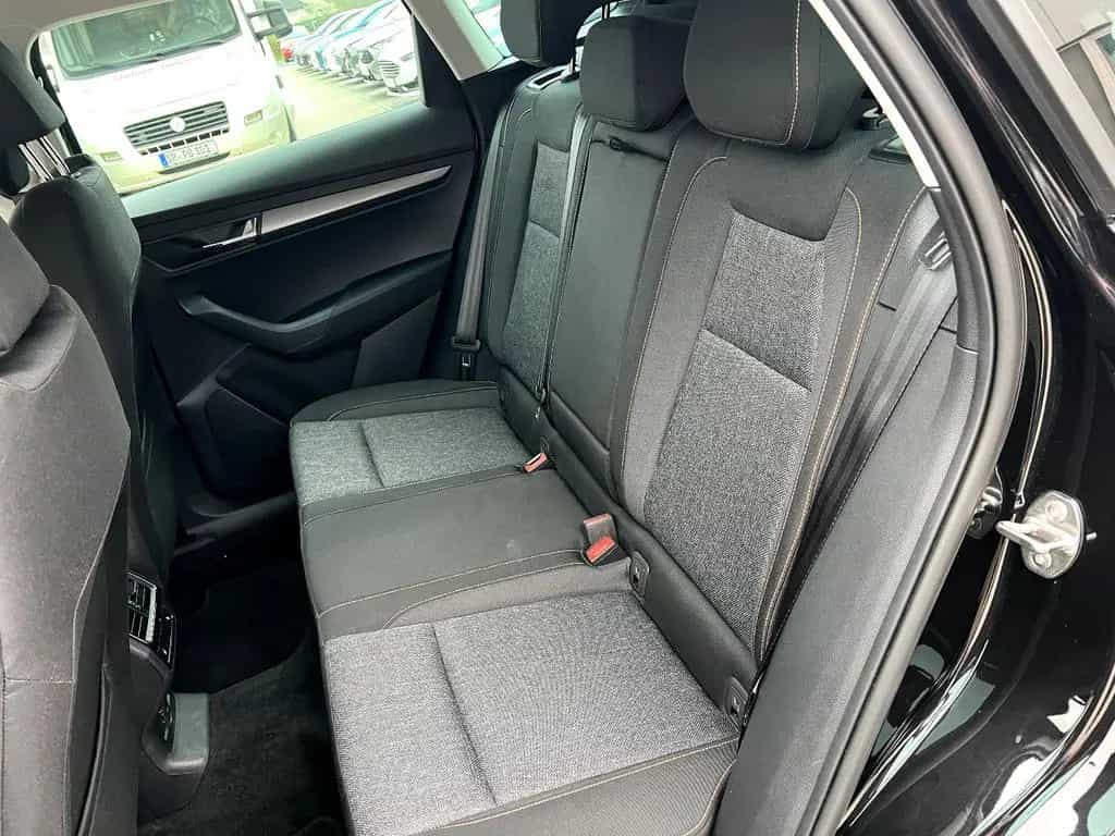Skoda Karoq 1.5 TSI ACT Clever LED Navi Sitzh. ACC DAB 03/2022-photo-13