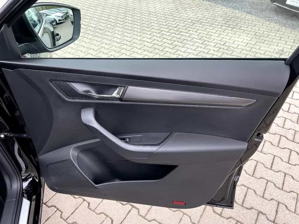Skoda Karoq 1.5 TSI ACT Clever LED Navi Sitzh. ACC DAB 03/2022-photo-20