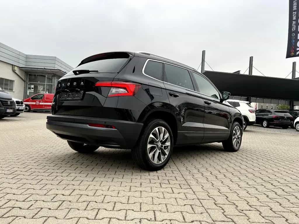 Skoda Karoq 1.5 TSI ACT Clever LED Navi Sitzh. ACC DAB 03/2022-photo-3