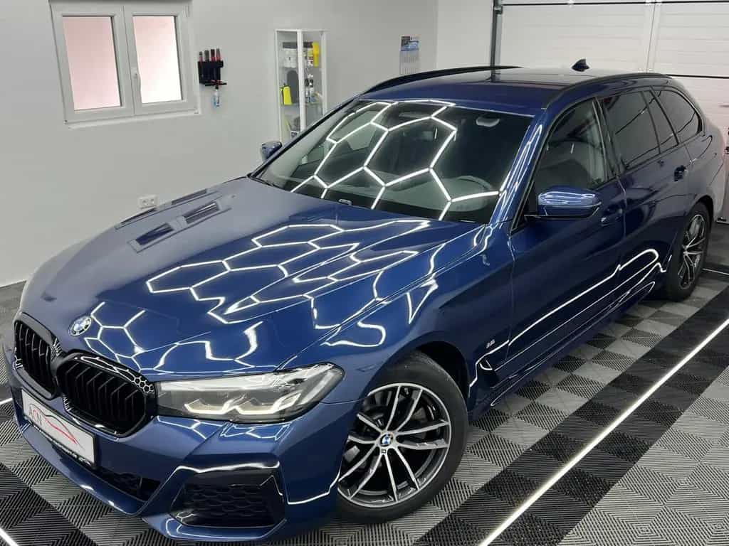 BMW 5 Series 520 d xDrive M SPORT/STHZ/LED/ACC/AHK/AMBIENTE 09/2020-photo-6