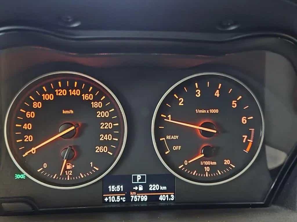 BMW 2 Series 220 i Active Tourer Luxury Line NAVI LEDER LED 03/2016-photo-14