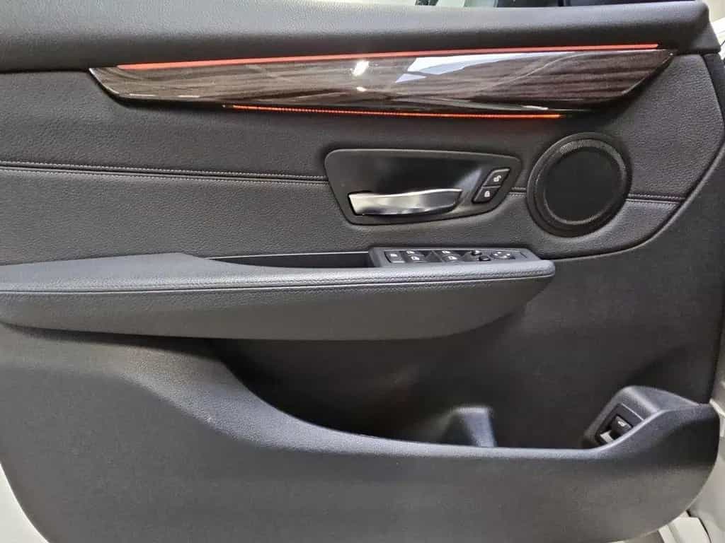 BMW 2 Series 220 i Active Tourer Luxury Line NAVI LEDER LED 03/2016-photo-5