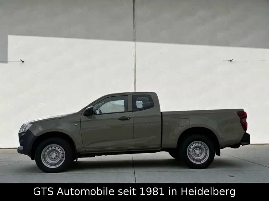 Isuzu D Max Space Cab 4WD L - 1.HAND - ERST 13000 KM ! 10/2024-photo-3