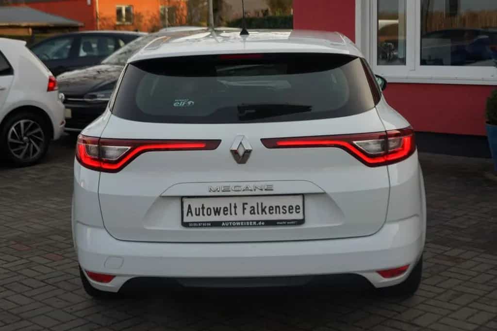 Renault Megane ENERGY TCe 100 Play Grandtour 04/2018-photo-7
