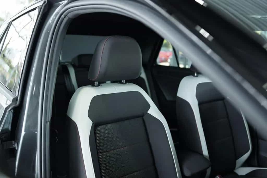 Volkswagen T-Roc 4M Sport *19 *ACC *Digital *AHK *Beats 07/2018-photo-17