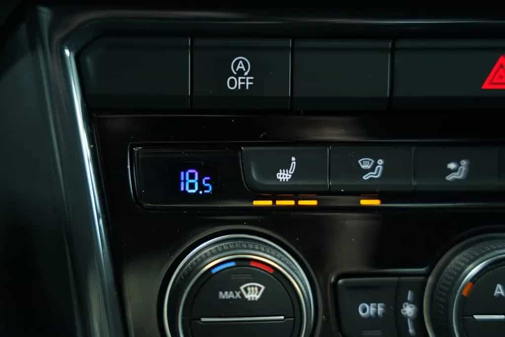 Volkswagen T-Roc 4M Sport *19 *ACC *Digital *AHK *Beats 07/2018-photo-35