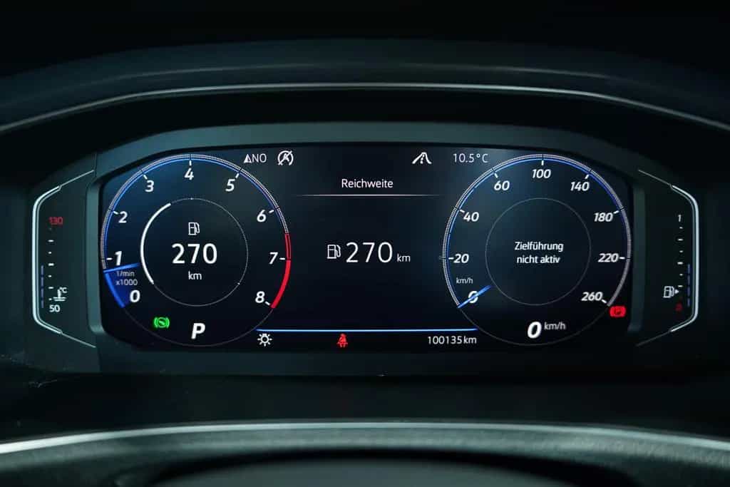 Volkswagen T-Roc 4M Sport *19 *ACC *Digital *AHK *Beats 07/2018-photo-38