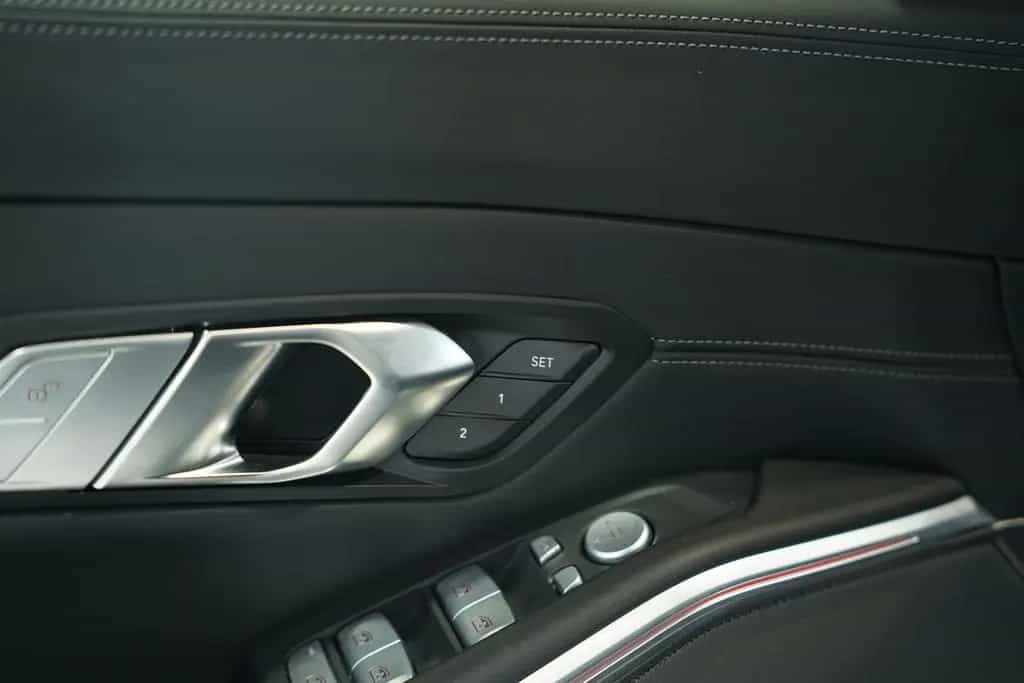BMW M3 xD Competition *1.H *Carbon*MwSt.*H&K*Leder 11/2023-photo-28
