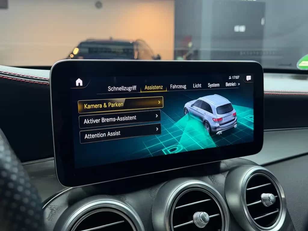 Mercedes-Benz GLC-Class 43 AMG 4Matic*AHK*PANO*VIRTUAL*SPORTABGAS 09/2020-photo-30
