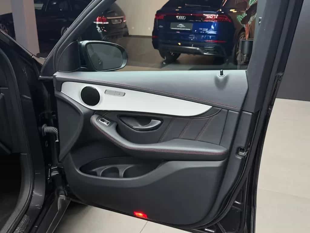 Mercedes-Benz GLC-Class 43 AMG 4Matic*AHK*PANO*VIRTUAL*SPORTABGAS 09/2020-photo-32