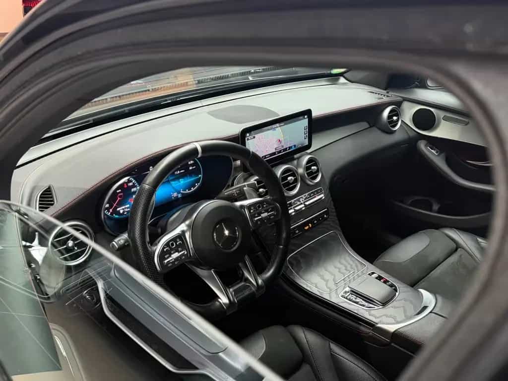 Mercedes-Benz GLC-Class 43 AMG 4Matic*AHK*PANO*VIRTUAL*SPORTABGAS 09/2020-photo-33