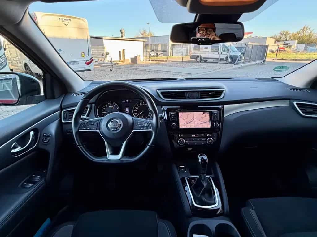 Nissan Qashqai N-Connecta AUTOMATIK * AHK * LM* 01/2019-photo-10