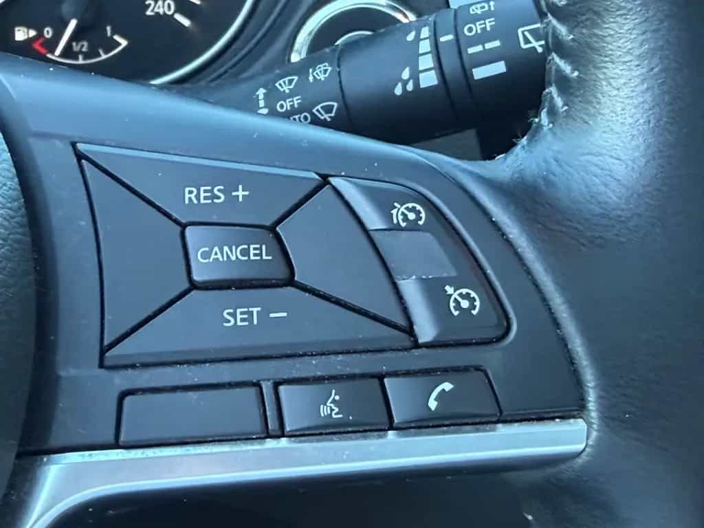 Nissan Qashqai N-Connecta AUTOMATIK * AHK * LM* 01/2019-photo-16