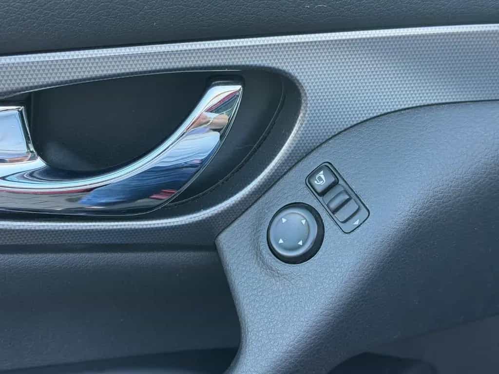 Nissan Qashqai N-Connecta AUTOMATIK * AHK * LM* 01/2019-photo-17