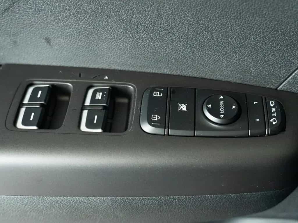 Kia Sportage Vision AUTOM./SITZHZG./KAMERA/DAB 06/2020-photo-16