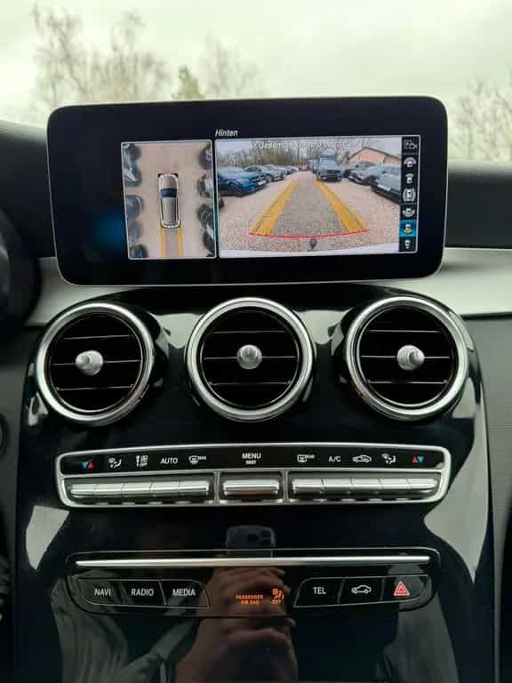 Mercedes-Benz C-Class 300 T Burmester*Navi*ACC*360Kam*AHK*HUP 09/2019-photo-11