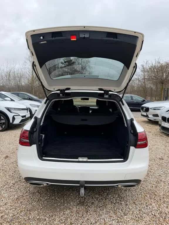 Mercedes-Benz C-Class 300 T Burmester*Navi*ACC*360Kam*AHK*HUP 09/2019-photo-12