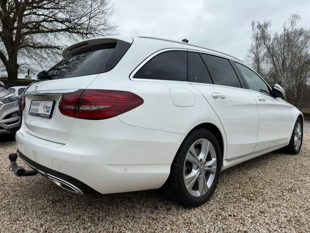 Mercedes-Benz C-Class 300 T Burmester*Navi*ACC*360Kam*AHK*HUP 09/2019-photo-3