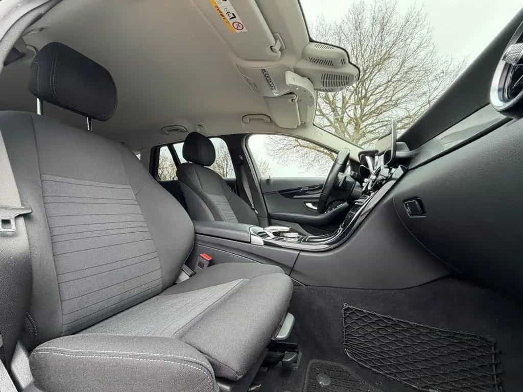 Mercedes-Benz C-Class 300 T Burmester*Navi*ACC*360Kam*AHK*HUP 09/2019-photo-8