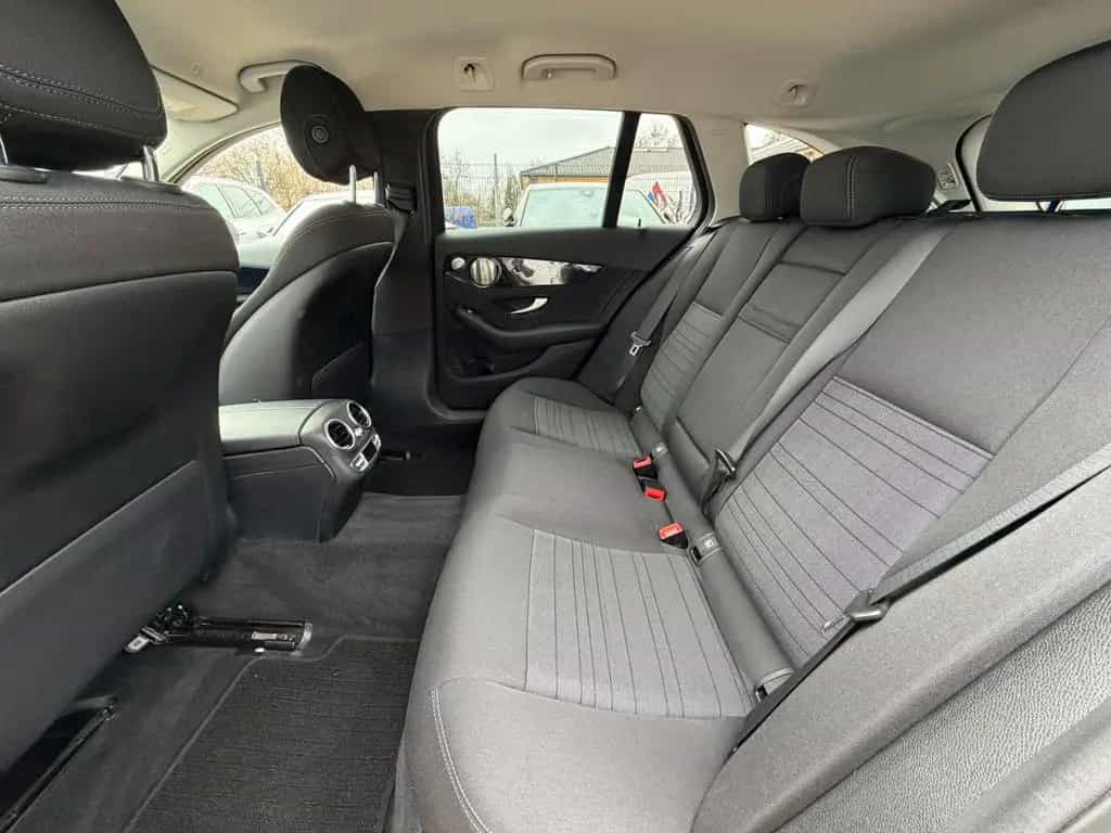 Mercedes-Benz C-Class 300 T Burmester*Navi*ACC*360Kam*AHK*HUP 09/2019-photo-9