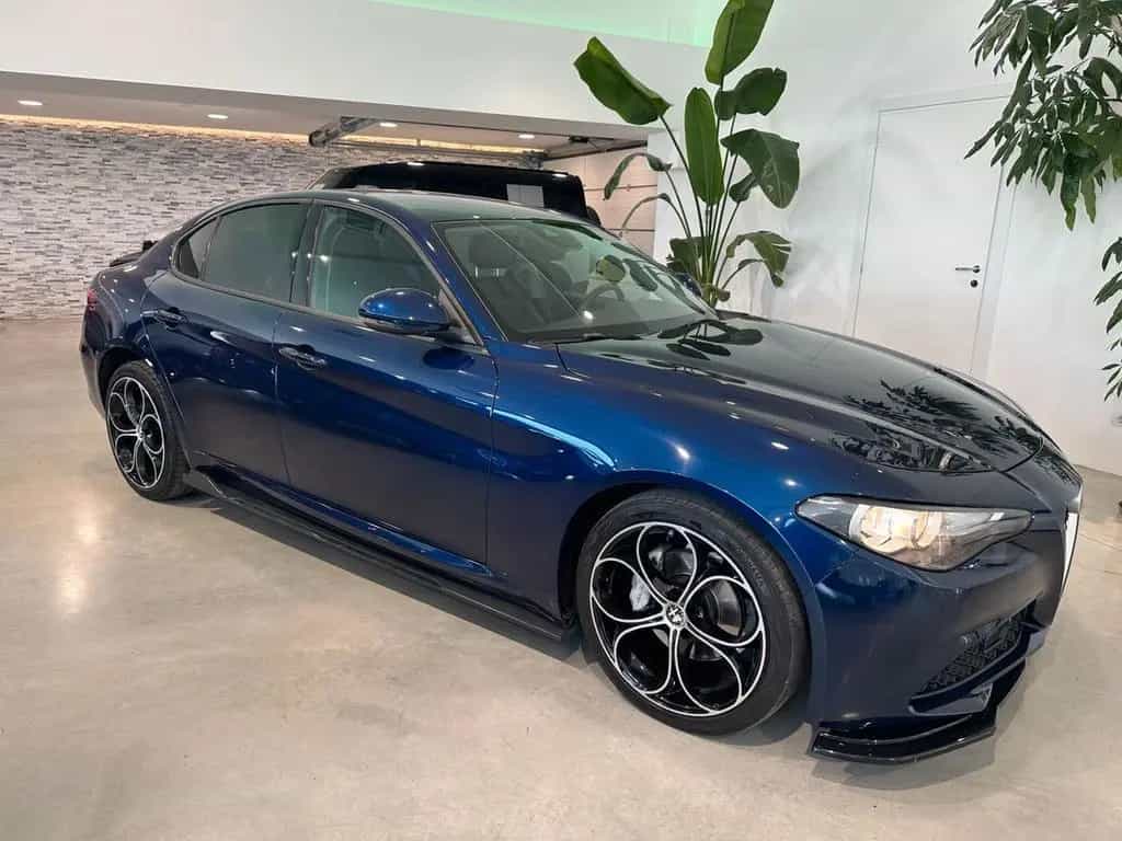 Alfa Romeo Giulia 2.2 Turbodiesel 150 CV Super 04/2018-photo-2