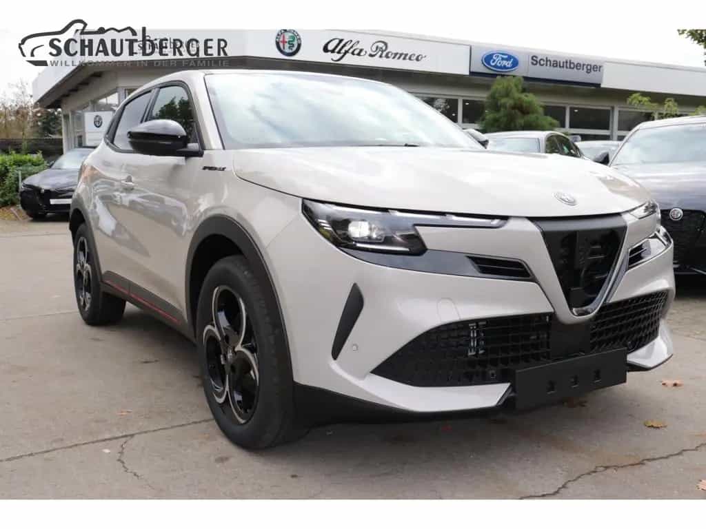 Alfa Romeo Junior Ibrida 1.2 VGT 48V-Hybrid Speciale Navi D 12/2025-photo-1