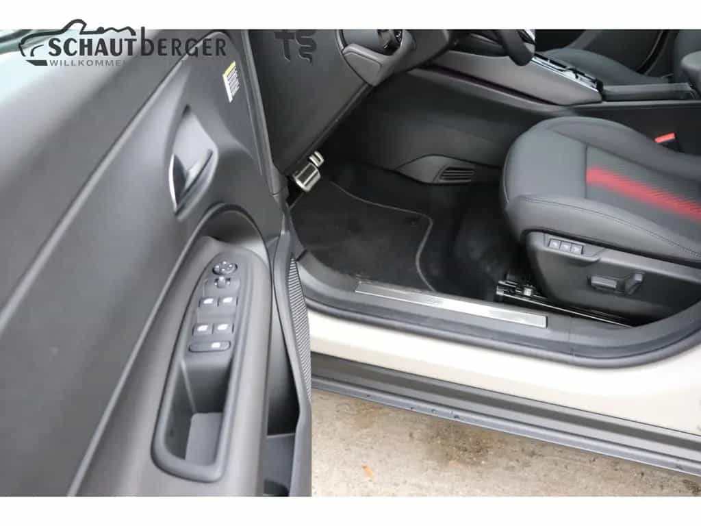 Alfa Romeo Junior Ibrida 1.2 VGT 48V-Hybrid Speciale Navi D 12/2025-photo-23