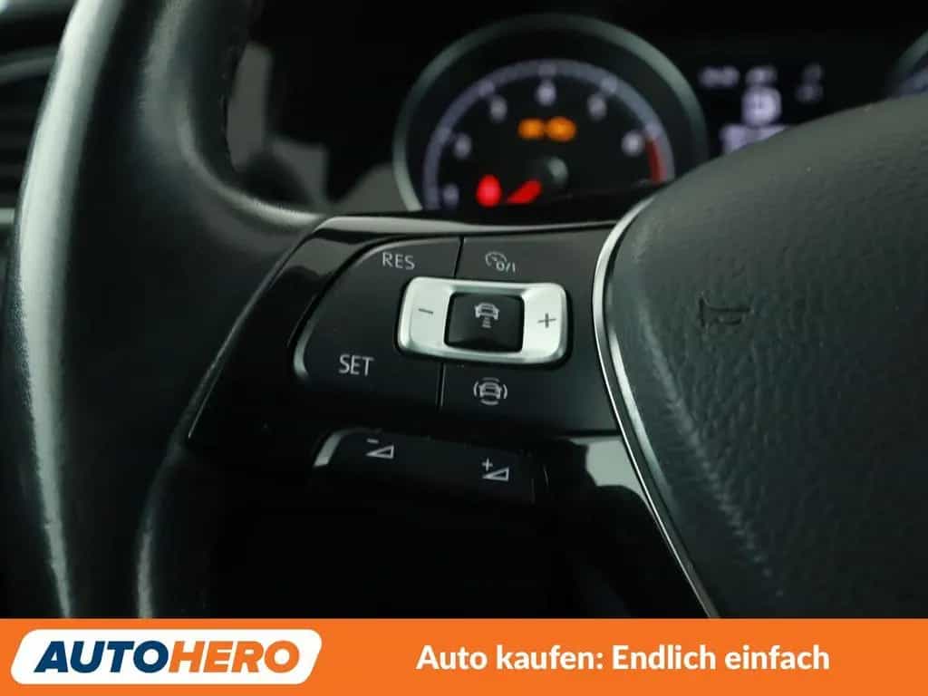 Volkswagen Golf VII 1.0 TSI Join Aut.*CAM*LED*NAVI*ACC*SHZ* 02/2019-photo-28