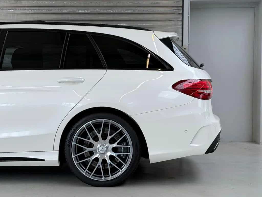 Mercedes-Benz C-Class 63 T AMG*Performance*BURMESTER*Designo*Pano* 10/2016-photo-44