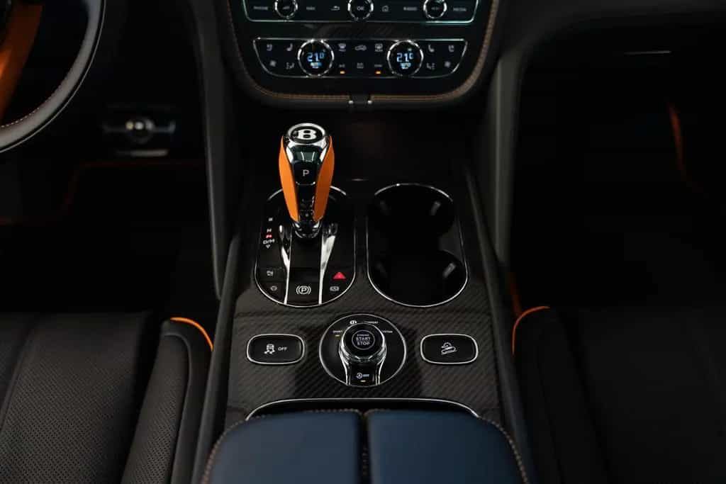 Bentley Bentayga V8 null-photo-11