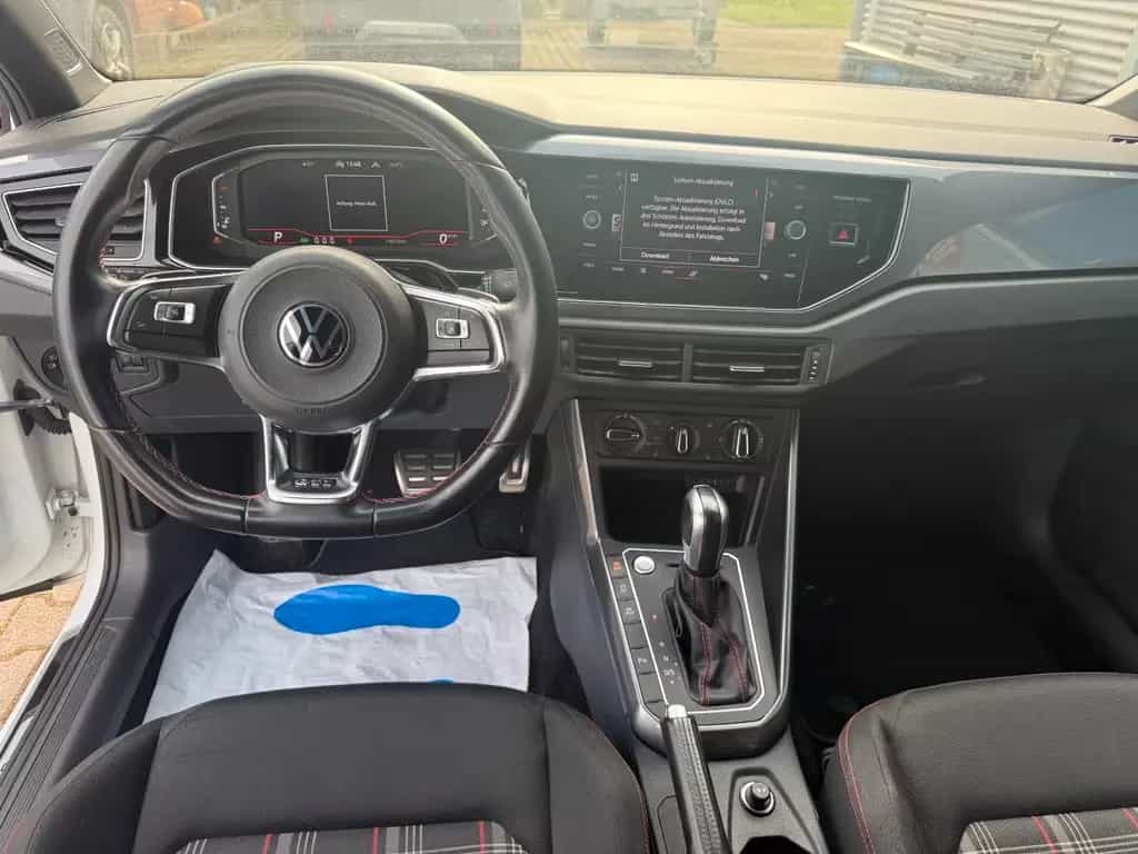Volkswagen Polo VI GTI VIRTUAL PDC SHZ KAMERA 12/2020-photo-10