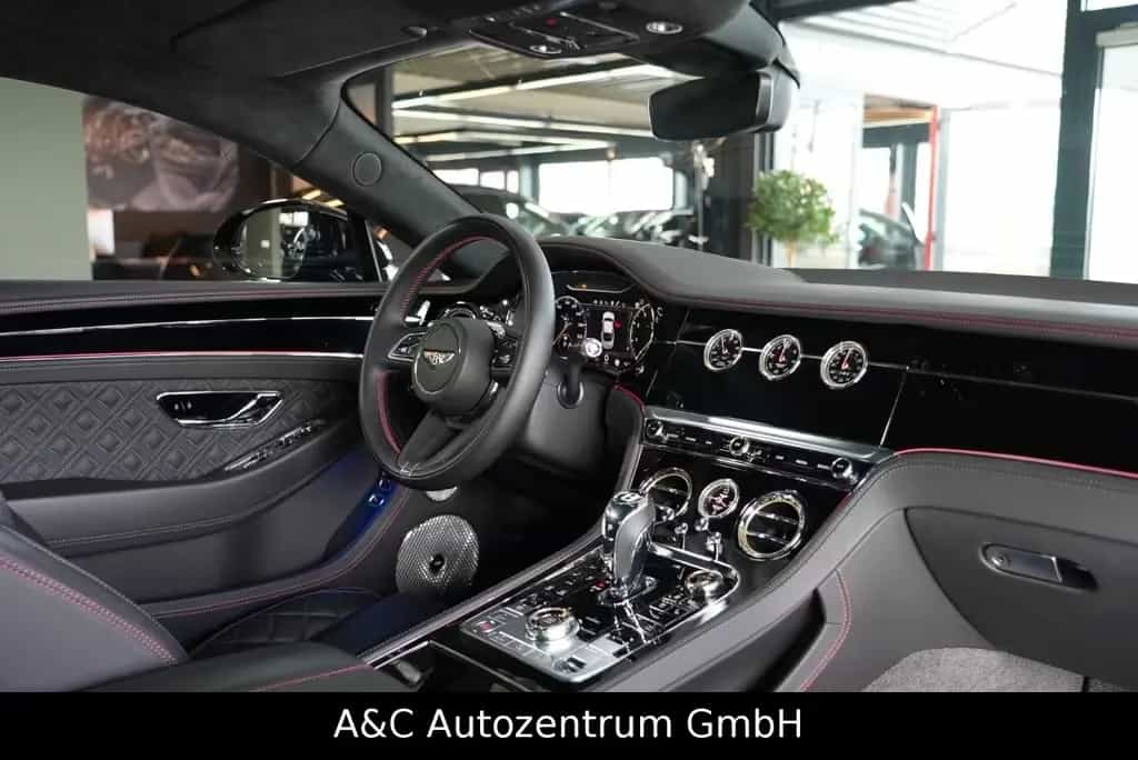 Bentley Continental GT V8 Coupé 07/2022-photo-15
