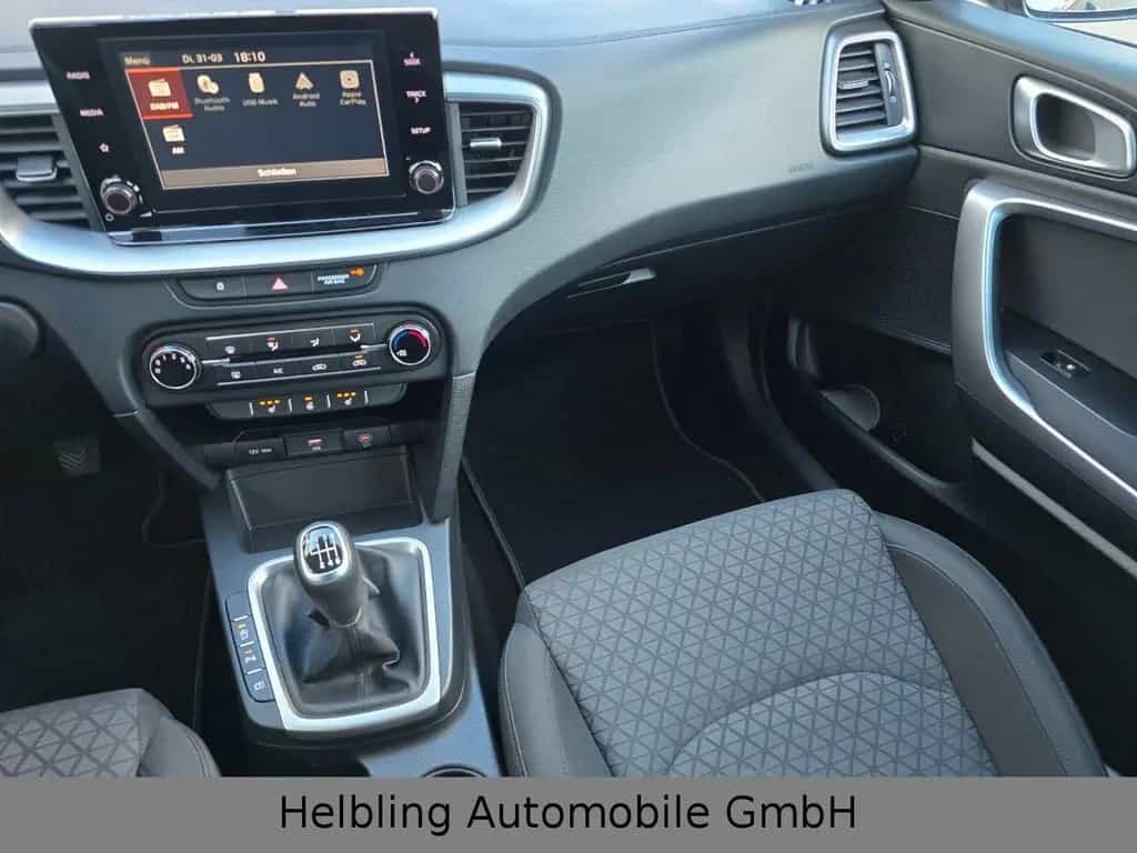 Kia Ceed Sportswagon Vision 09/2023-photo-11