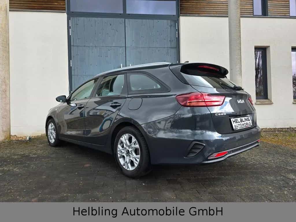 Kia Ceed Sportswagon Vision 09/2023-photo-2