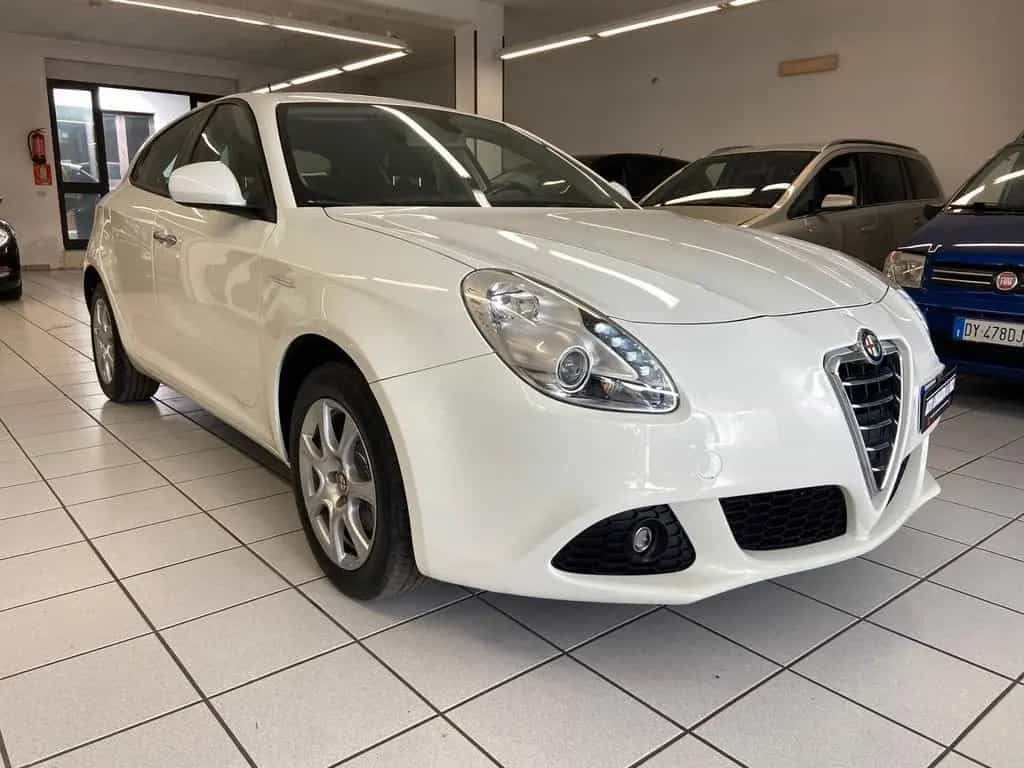 Alfa Romeo Giulietta 1.6 JTDm-2 105 CV Progressi 10/2012-photo-1
