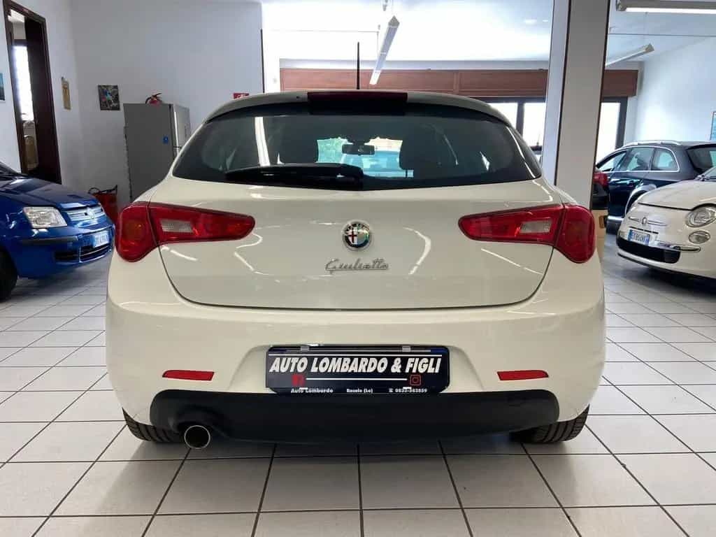 Alfa Romeo Giulietta 1.6 JTDm-2 105 CV Progressi 10/2012-photo-2