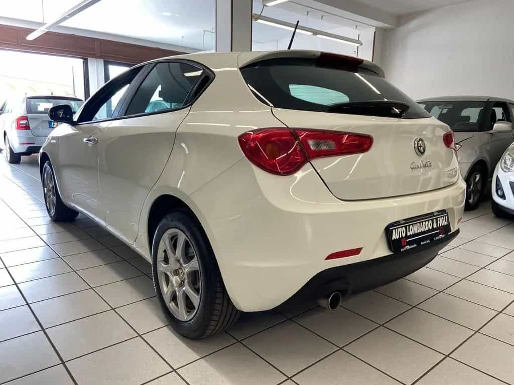 Alfa Romeo Giulietta 1.6 JTDm-2 105 CV Progressi 10/2012-photo-3