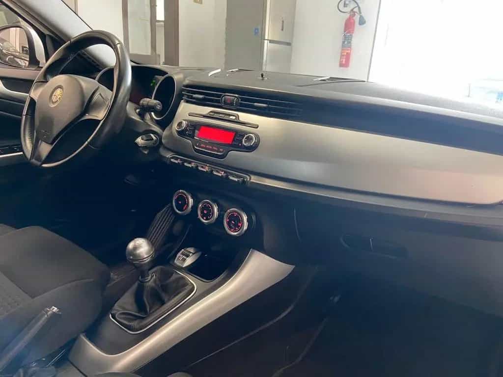 Alfa Romeo Giulietta 1.6 JTDm-2 105 CV Progressi 10/2012-photo-8