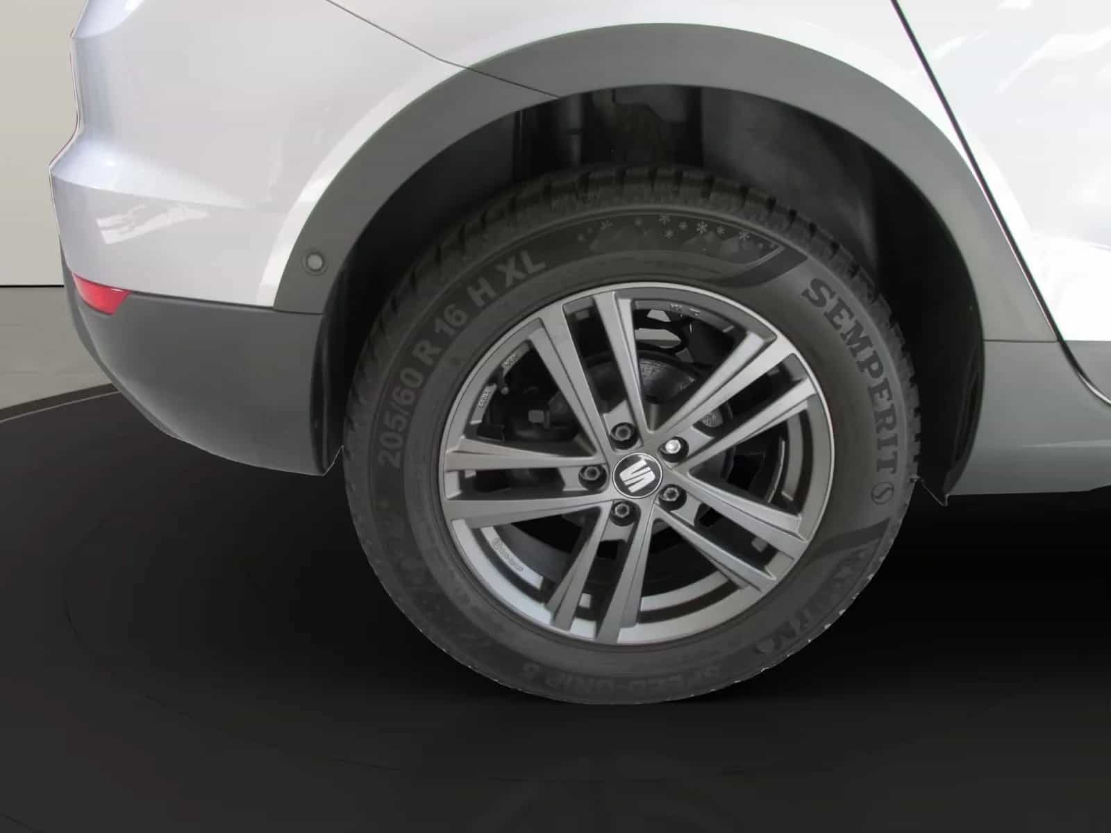 Seat Arona 05/2018-photo-12