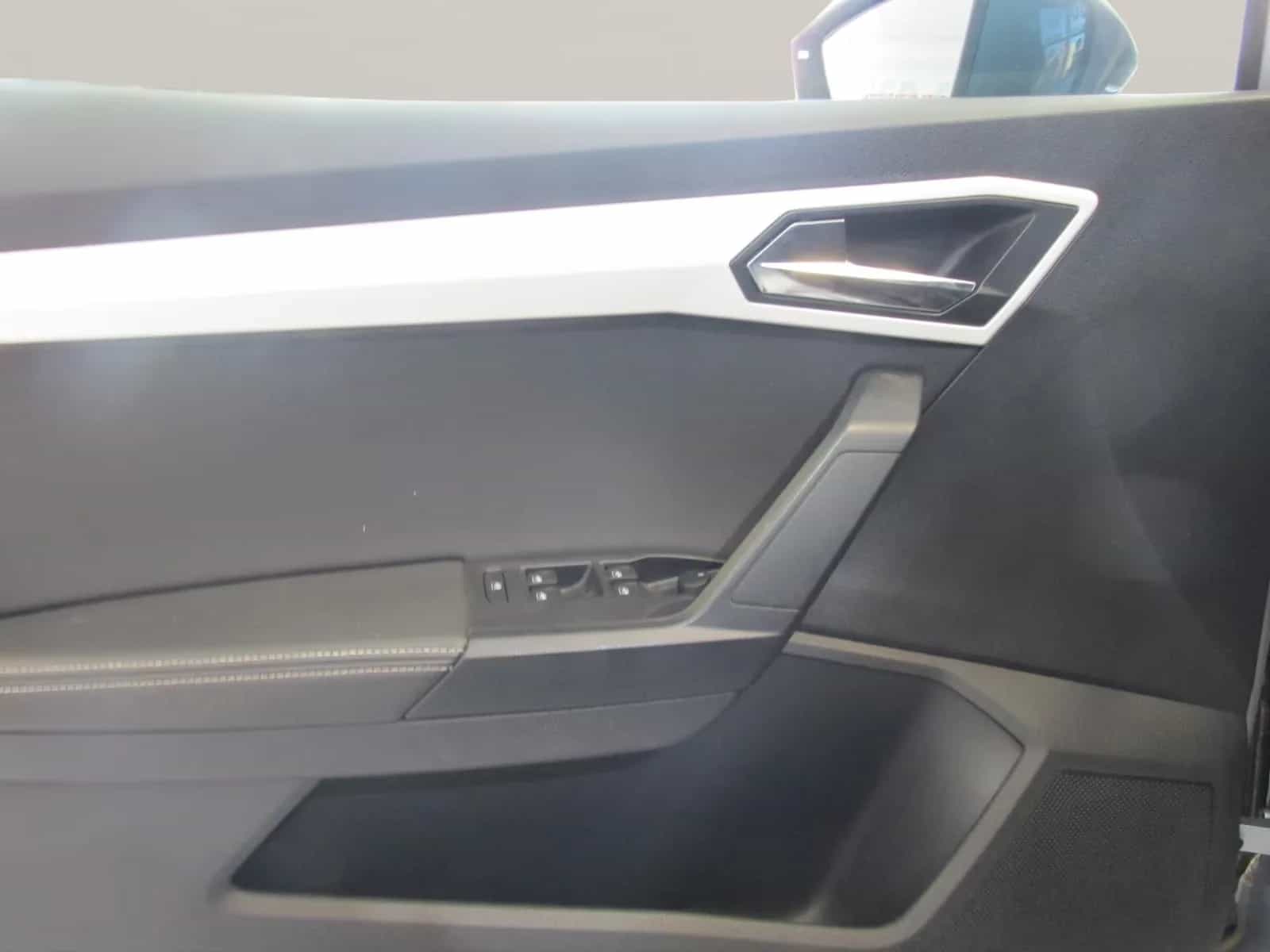 Seat Arona 05/2018-photo-17