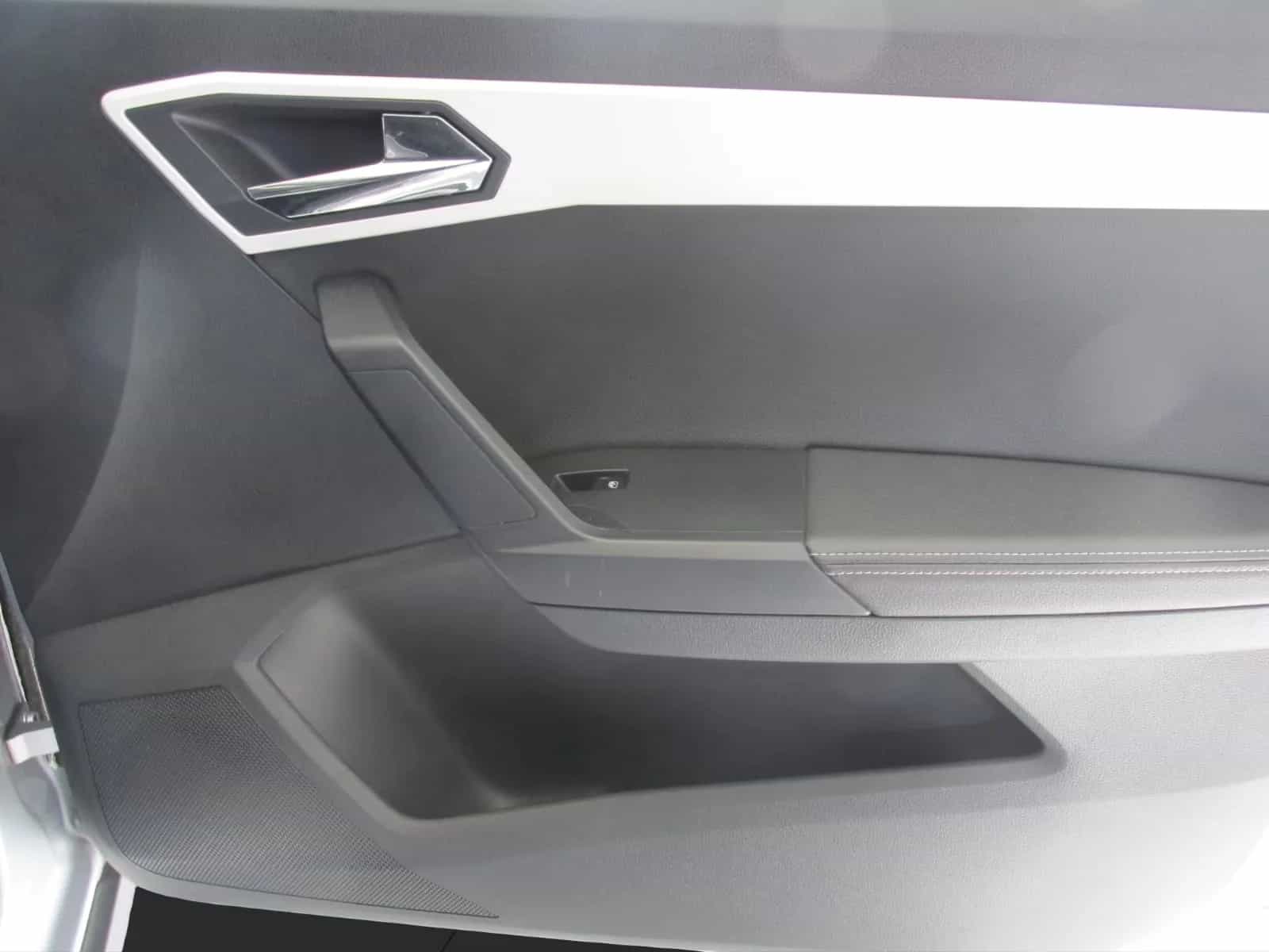 Seat Arona 05/2018-photo-22